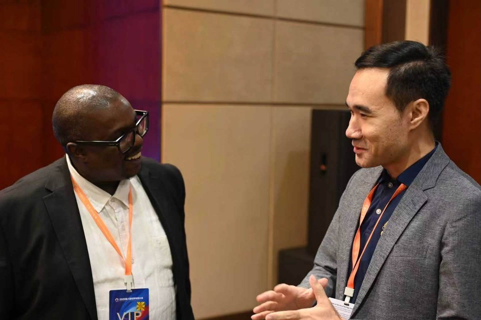 Networking with global textile leaders